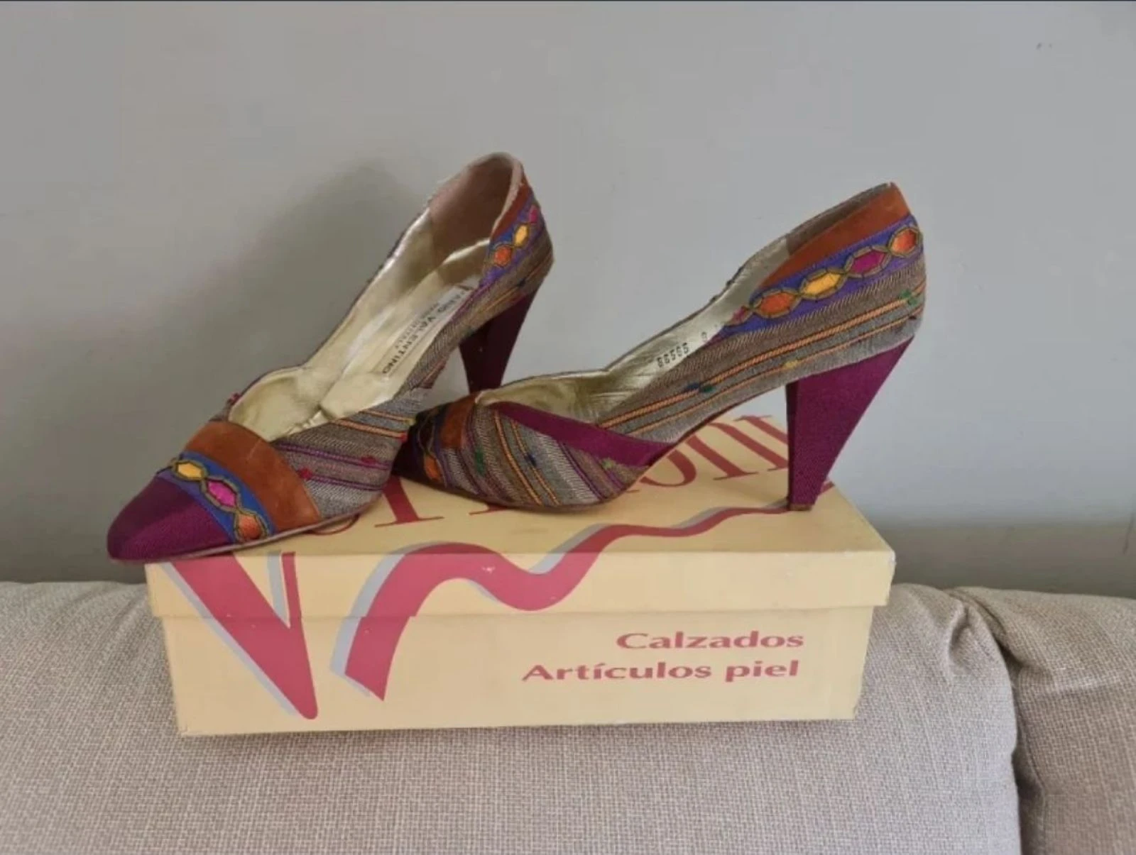 Mario Valentino Archive - Vintage Pumps - Collector's Piece - Pristine Condition